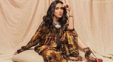 Cerita Blusukan Ayu Ting Ting Ke Rusia Demi Bisnis Kecantikan News Entertainment Fimela Com