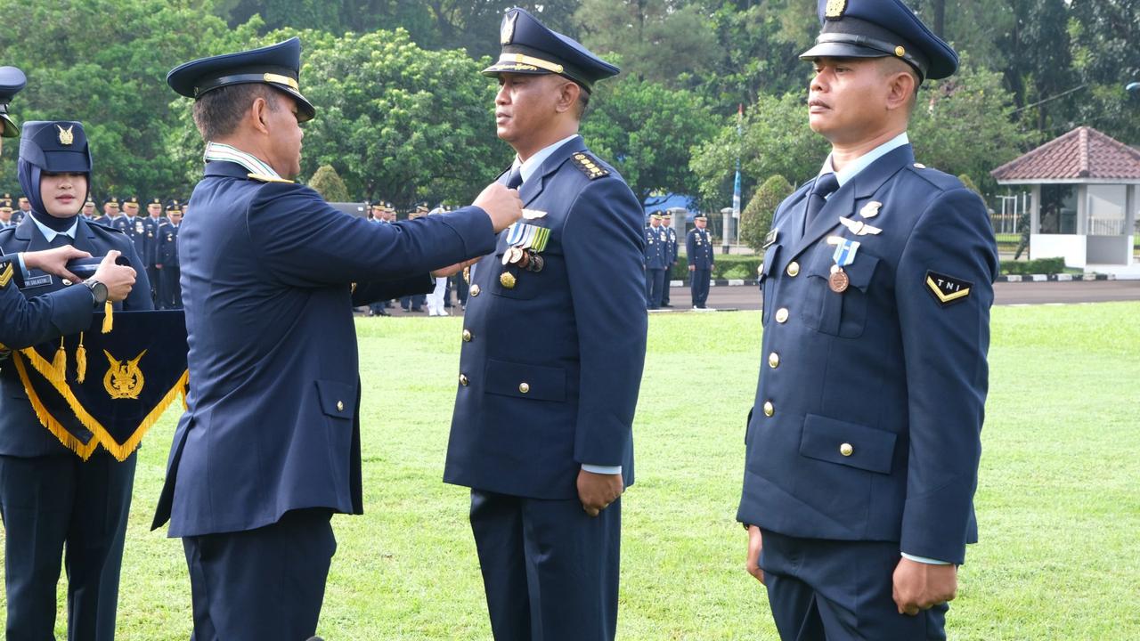 FOTO: Upacara HUT Ke 80 TNI AU Digelar di Makoopsudnas