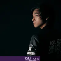 Sepeninggal Iqbaal, CJR tidak lagi mengeluarkan karya baru. Demi mengisi kesibukannya, Aldi lantas mencari kesibukan dengan mengeluarkan single solo. (Bambang E. Ros/Bintang.com)