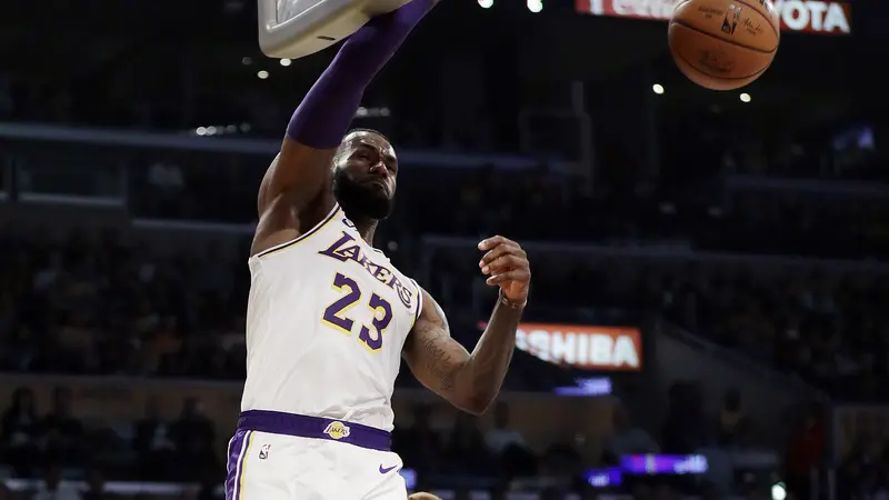 NBA: LeBron James Triple Double, Lakers Jinakkan Pelicans