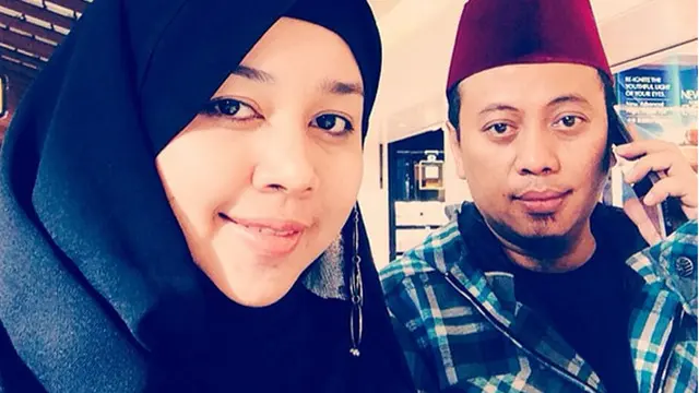 [Bintang] Opick dan Istri