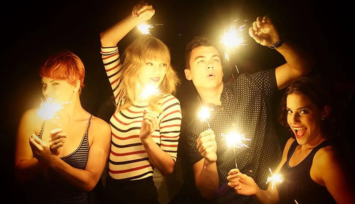 8 Potret Seru Pesta Taylor Swift Rayakan Hari Kemerdekaan Amerika