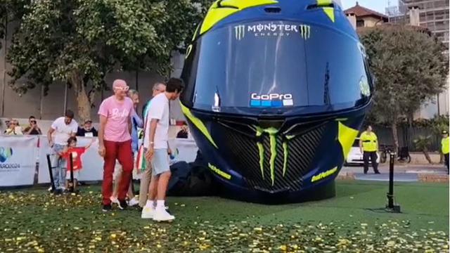 Helm Besar Milik Valentino Rossi