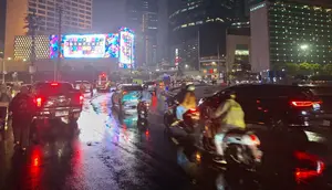 Situasi Terkini Bundaran HI Usai Massa Demo Bubar
