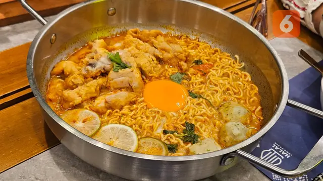 Ilustrasi Ramen, Makan Ramen, Ramen Korea, Mi Ramen oleh Aditya Eka Prawira