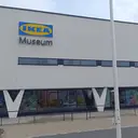Di Balik Kesuksesan IKEA: Mengapa Furniturnya Harus Dirakit Sendiri?