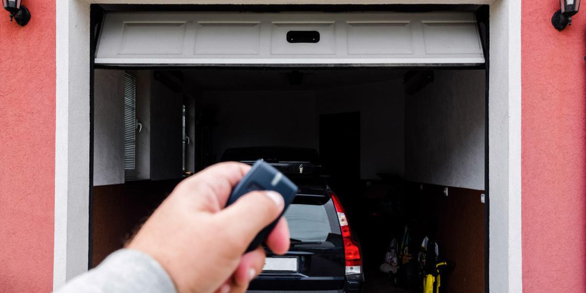 Amankan Sepeda Motor dan Mobil di Garasi Dengan IP Camera