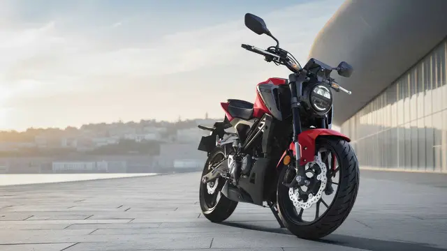 Honda CB125R 2026.