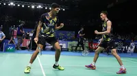 Fajar Alfian/Muhammad Rian Ardianto melaju ke final Malaysia Masters setelah mengalahkan ganda Denmark, Mads Conrad Petersen/Mads Pieler Kolding, dengan skor 15-21, 21-16, 21-17, Sabtu (20/1/2018). (PBSI)