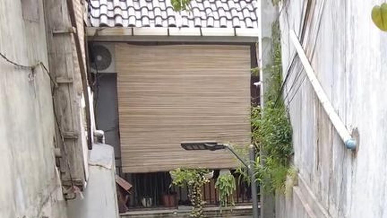 Begini Potret Gang Permukiman Padat Penduduk di Bandung, Hanya Selebar Badan dan Tak Terpapar Sinar Matahari