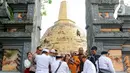 Perayaan Tri Suci Waisak merupakan momen reflektif dan religius yang mengajak umat meneladani nilai luhur Buddha dan mengamalkan Dhamma dalam kehidupan sehari-hari. (Liputan6.com/Herman Zakharia)