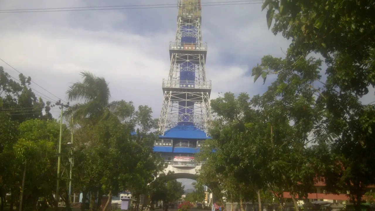 Menara Keagungan Limboto, Replika Menara Eiffel yang Terlupakan