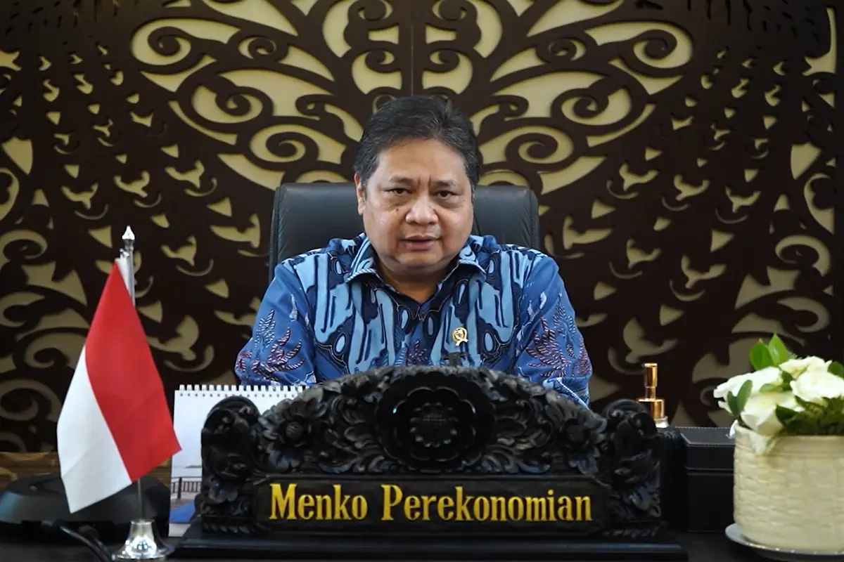 Menko Perekonomian Airlangga Hartarto dalam Webinar Peningkatan Produksi Susu Dalam Negeri Melalui Pengembangan Sapi Jersey Guna Mendukung Capaian Indikator Cetak Biru Persusuan Indonesia 2013-2025. (Dok ekon.go.id)