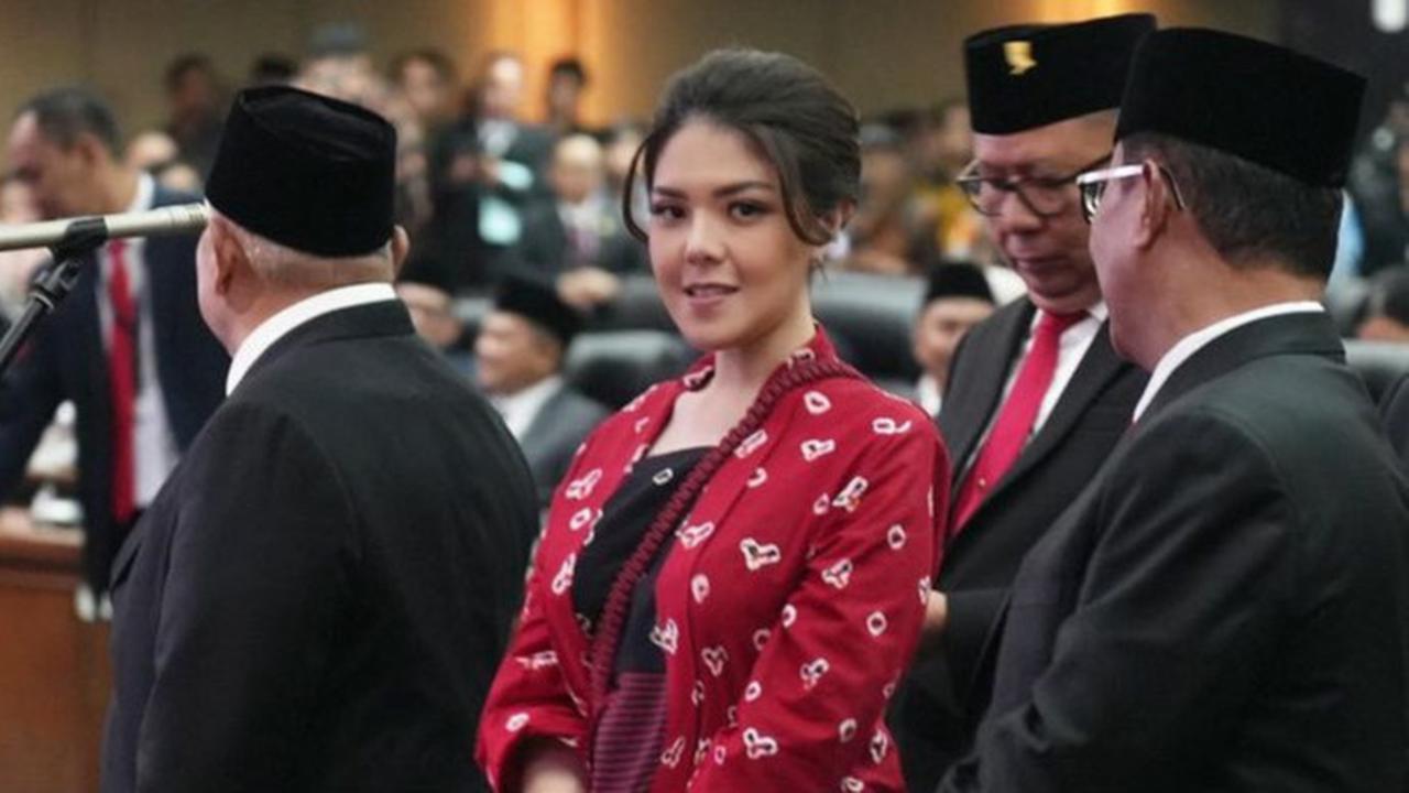 Profil Tina Toon, Mantan Artis Cilik Kini Kembali Duduk di Kursi Anggota DPRD DKI