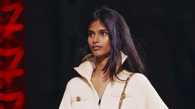 Chanel Fall/Winter 2026 Angkat Kembali Spirit La Garçonne, Gaya Revolusioner Perempuan Era 1920-an