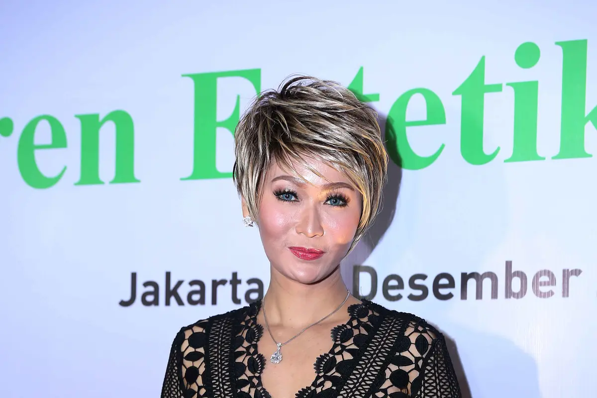 [Bintang] Inul Daratista