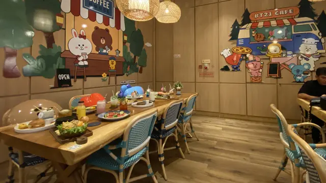 Pop-up Cafe dengan Nuansa dan Makanan ke-8 Karakter BT21. Dok. Anisha Saktian Putri