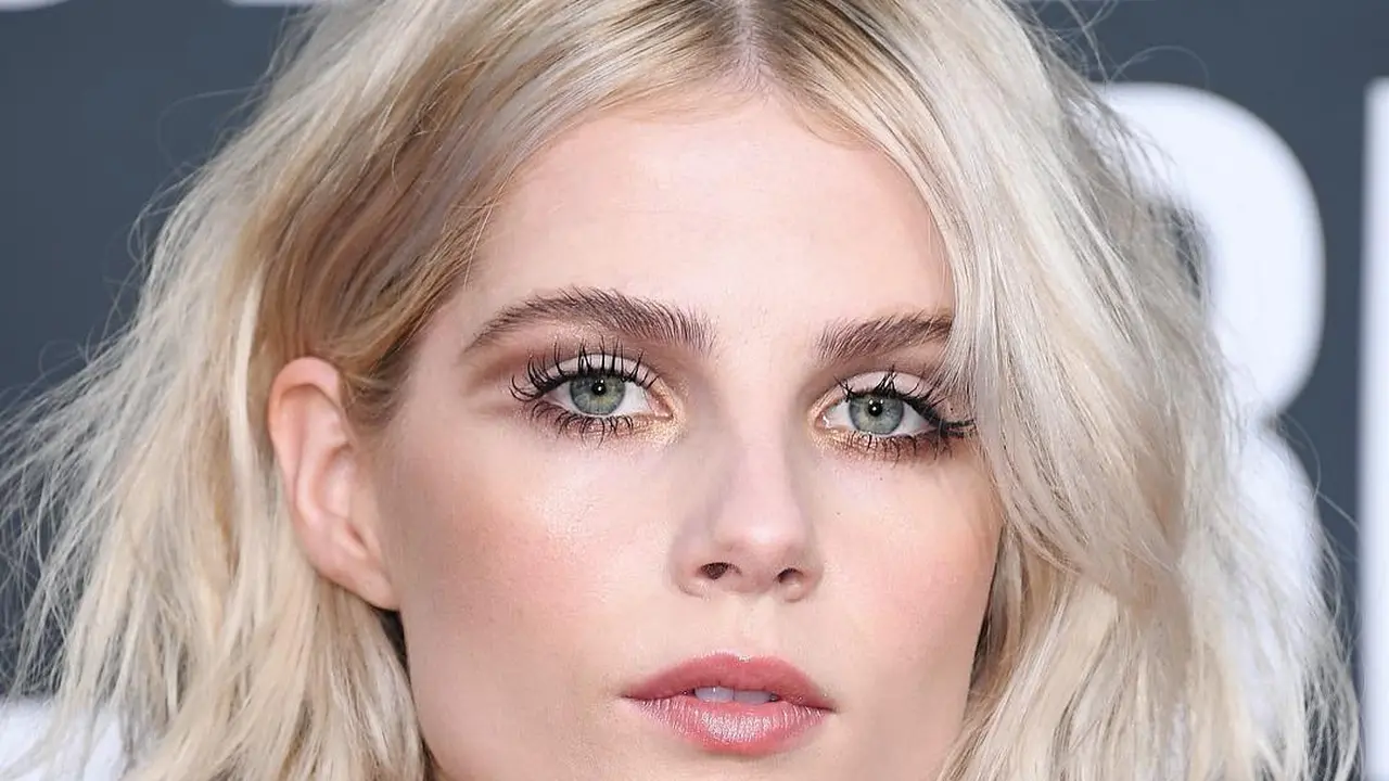 Inpirasi Makeup Romantis untuk Rayakan Valentine