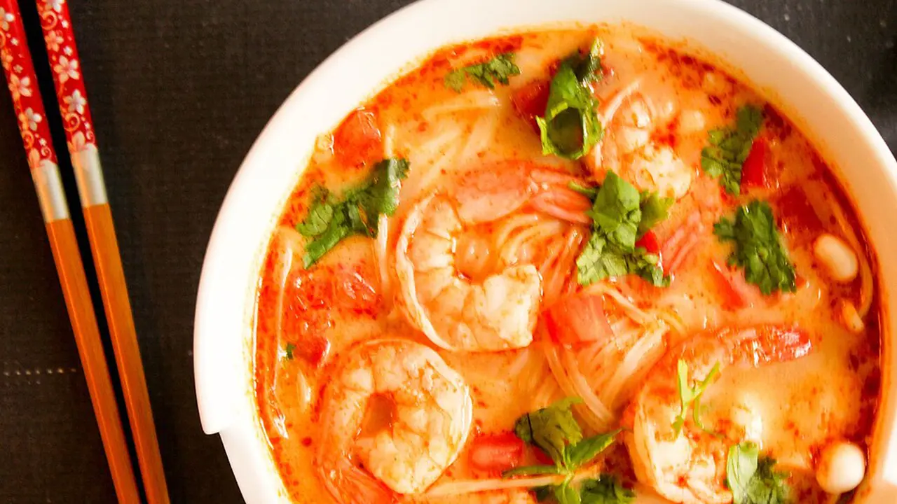 Tomyam Udang (Wikimedia Commons)