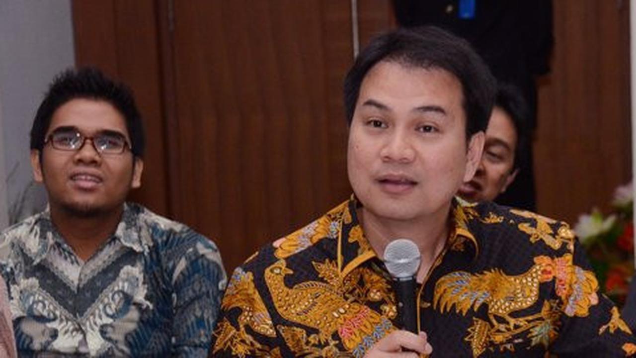 Aziz Syamsuddin desak Menkum HAM cabut SK Golkar kubu Agung Laksono
