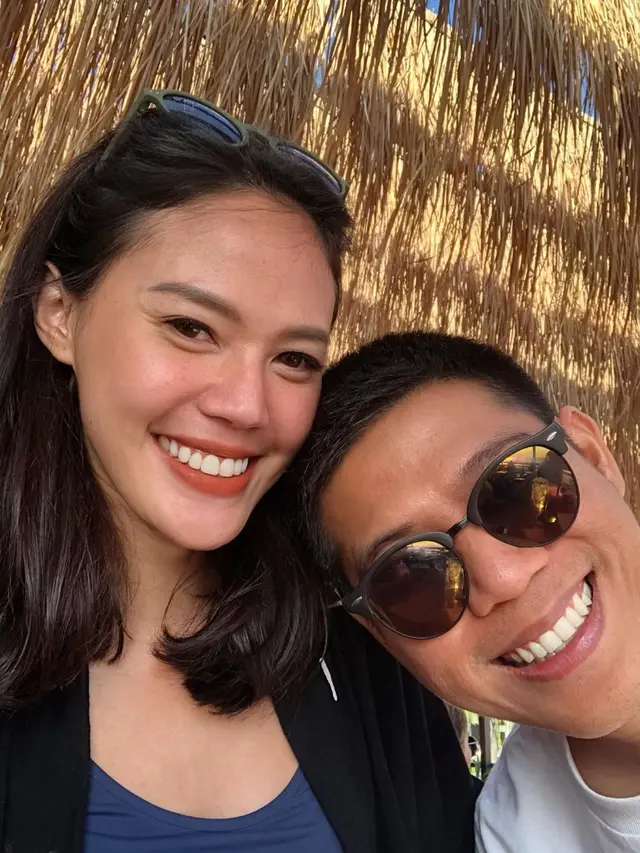 5 Potret Kedekatan Nino RAN dan Della Dartyan, Pemeran Arini di Love for Sale