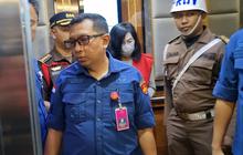 Tiba di Kejagung, Ibunda Ronald Tannur Langsung Digelandang ke Ruang Penyidik