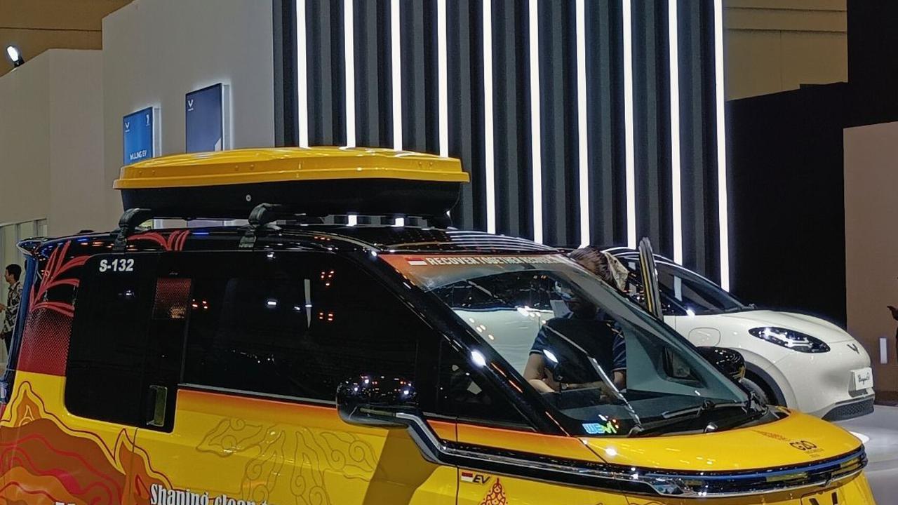 Roofbox ditambahkan