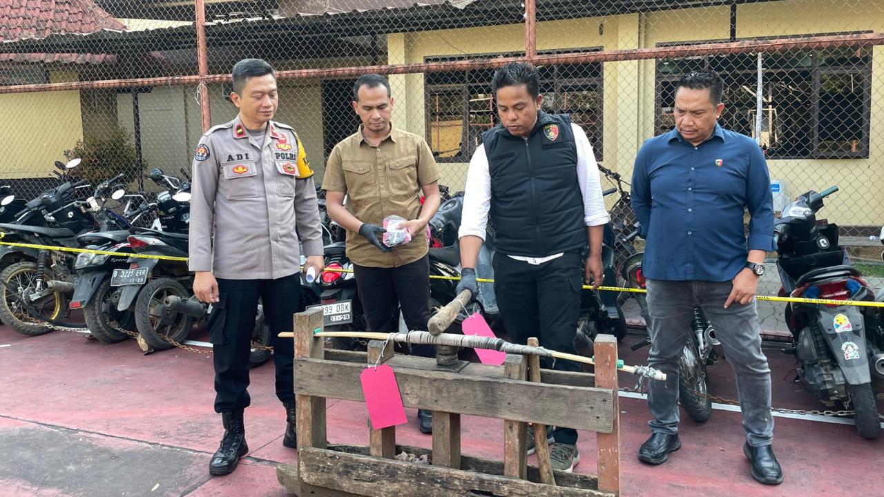 Arena Adu Muncang di Garut Digerebek Polisi, Diduga Terkait Perjudian