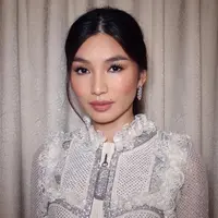 Di penghujung tahun 2024, beberapa selebriti tampil memukau dengan koleksi perhiasan Cartier di berbagai acara bergengsi.  [@gemmachan].