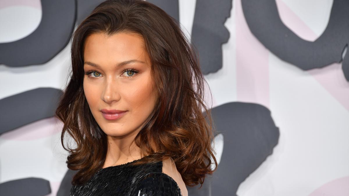 Bella Hadid Umumkan Marc Kalman sebagai Pacar Barunya