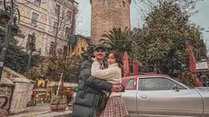 Jessica Iskandar dan Vincent Verhaag menjalani liburan di Turki bersama buah hati. Menikmati momen kebersamaan sambil liburan, keduanya banyak abadikan momen mesra. Menikmati momen liburan awal tahun, pasangan ini pun terlihat sangat bahagia. (Liputan6.com/IG@inijedar)