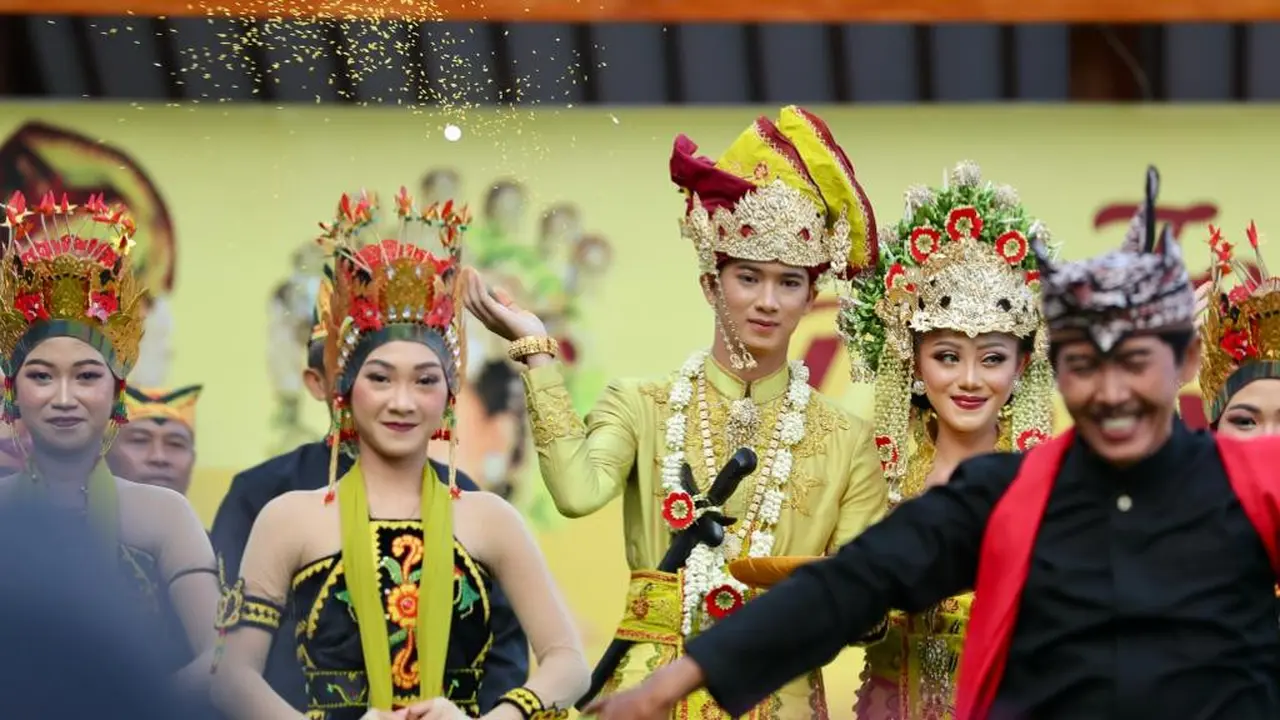 Festival Pengantin Banyuwangi suguhkan berbagai kekayaan rias tradisionbal Nusantara (Istimewa)