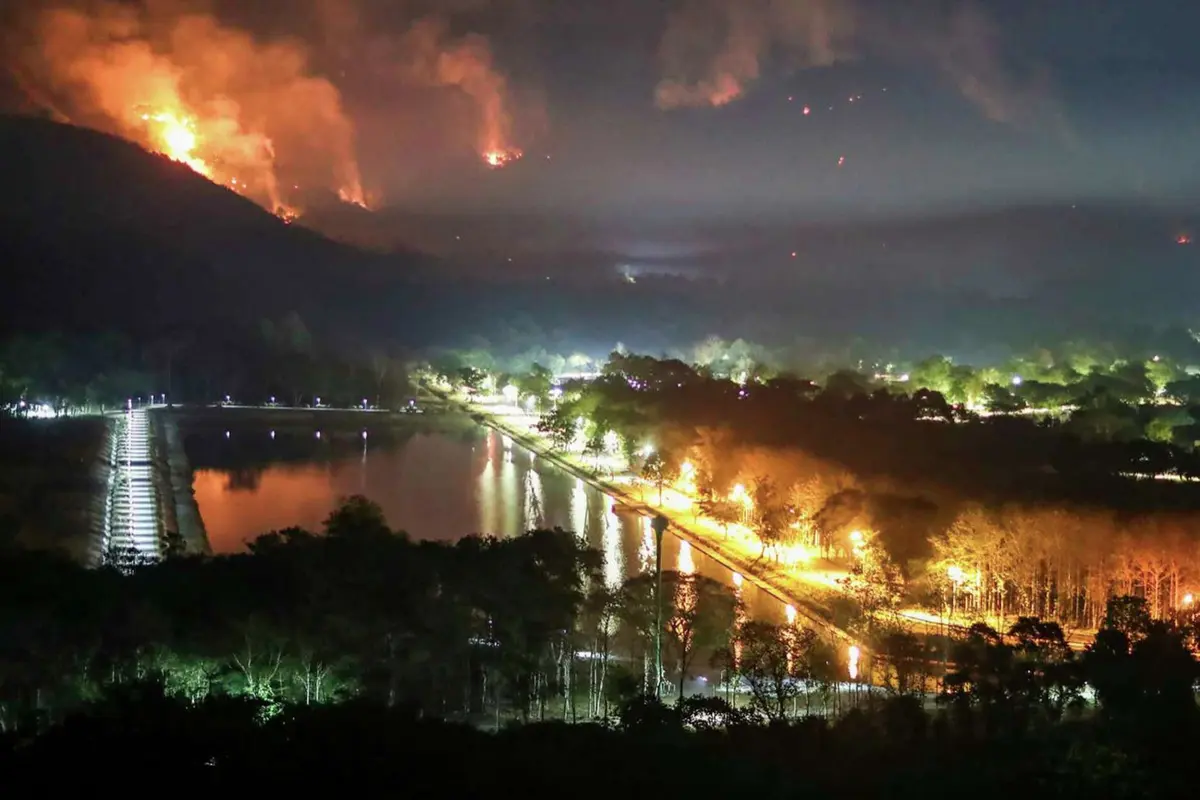 1,7 Juta Orang Terdampak Polusi dari Asap Kebakaran Hutan di Thailand ...