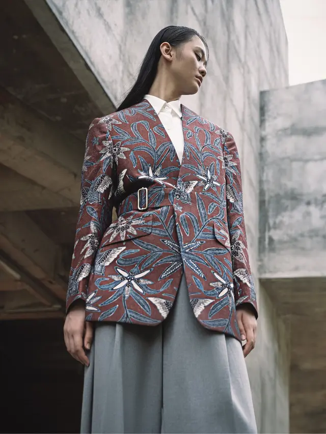 Dari Warisan ke Kolaborasi, Cara Iwan Tirta Private Collection Tetap Eksis Sepeninggal Sang Maestro