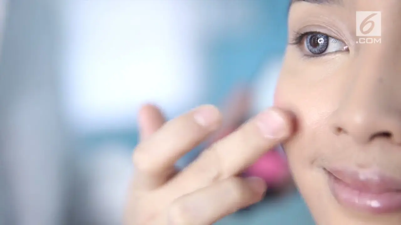  Ingin Pipi Merona, Ini Cara Tepat Aplikasikan Blush On