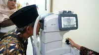 Bukan Cuma Penuaan, Diabetes Juga Bisa Picu Katarak
