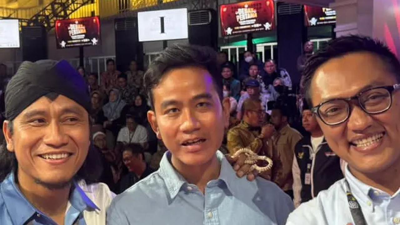 KPU Tegur Gibran Karena Bersorak di Debat Capres, Ganjar Menolak Komentar Takut Konflik Kepentingan
