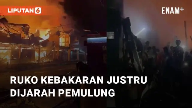Delapan ruko di Pasar Sungai Durian, Kabupaten Sintang, Kalimantan Barat terbakar (16/7/2023). Usai kebakaran, viral video yang menunjukkan pemulung sedang menjarah kawasan itu