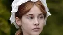 Rambut ginger dikuncir dengan tatapan mata yang khas? Gadis dalam foto ini adalah Shailene Woodley yang menjadi aktris Divergent. (Autostraddle)