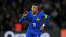 <p>Selebrasi gol Kylian Mbappe pada laga Timnas Prancis melawan Timnas Ukraina di Kualifikasi Piala Dunia 2026 zona Eropa -&nbsp;AP Photo/Christophe Ena</p>
