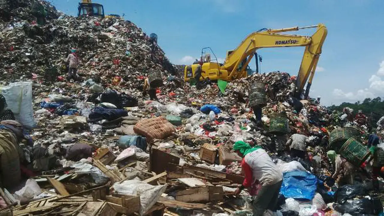 Pemulung Bantargebang Sumbang Rp 2 Juta untuk Jokowi