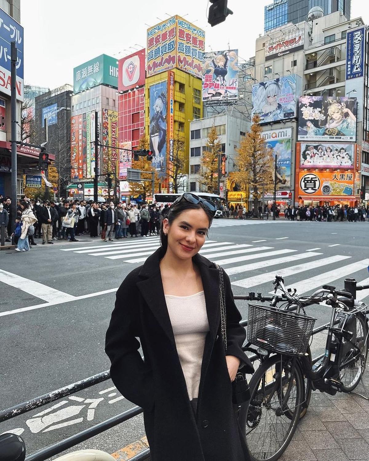 Steffi Sedang Menikmati Status Sendirinya