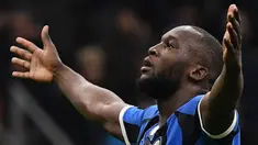 Sebagai salah satu klub besar Eropa, Inter Milan yang musim ini masih bertahan di babak semifinal Liga Champions Eropa, tercatat pernah memiliki striker-striker haus gol. Beberapa di antaranya bahkan langsung tampil tajam di musim perdananya bersama Inter Milan dengan menjadi top skor klub di semua ajang. Seperti 5 pemain berikut ini. (AFP/Marco Bertorello)