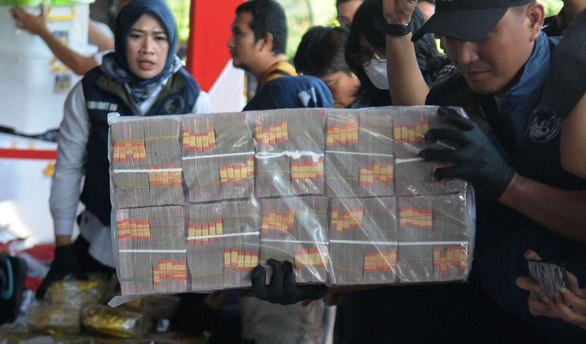 "Rekening yang digunakan 406 dengan saldo Rp28,7 miliar dan sudah dilakukan pemblokiran," <br>