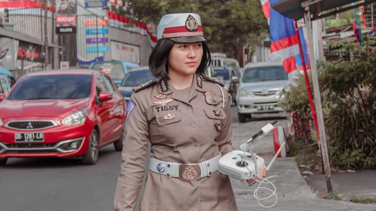 Karier Polwan Cantik Iptu Priscilla, dari Urus Lalu Lintas di Manado Kini ke Propam Polri