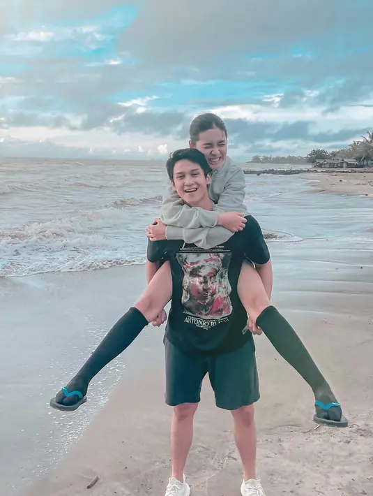 Sampai saat ini informasi mengenai web series yang keduanya bintangi ini belum diketahui kapan akan dirilis. Selain itu saat ini juga masih dalam proses syuting. Melihat keduanya, banyak penggemar web series menyebut bahwa sosok Nurra Datau hampir mirip dengan Asha Assuncao. (Liputan6.com/IG/@nuradatau)