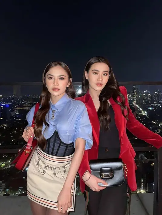 Dikatakan bahwa keduanya pertama kali bertemu saat sama-sama tampil di acara musik televisi pada tahun 2020-an. Keduanya beberapa kali satu stage di acara tersebut. Karena kerap bertemu, akhirnya mereka pun menjalin persahabatan hingga saat ini. (Liputan6.com/IG/@aaliyah.massaid)