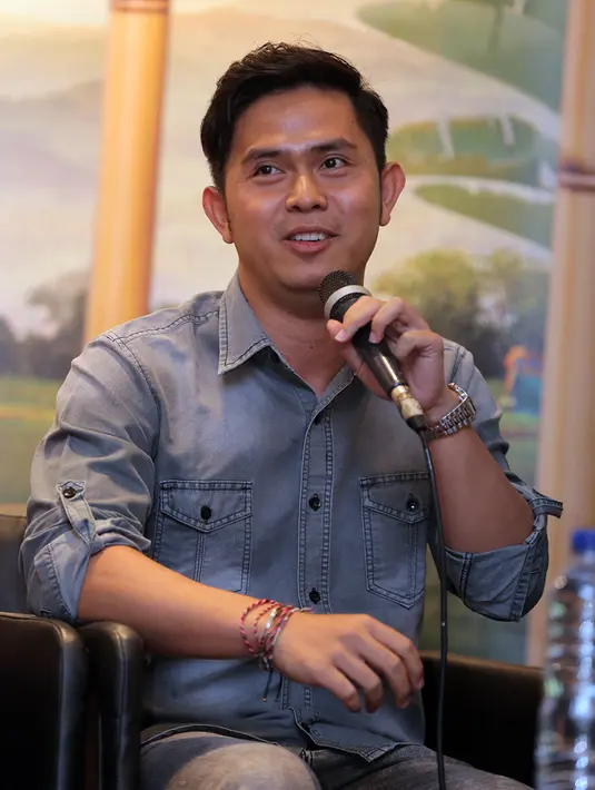 Cakra Khan