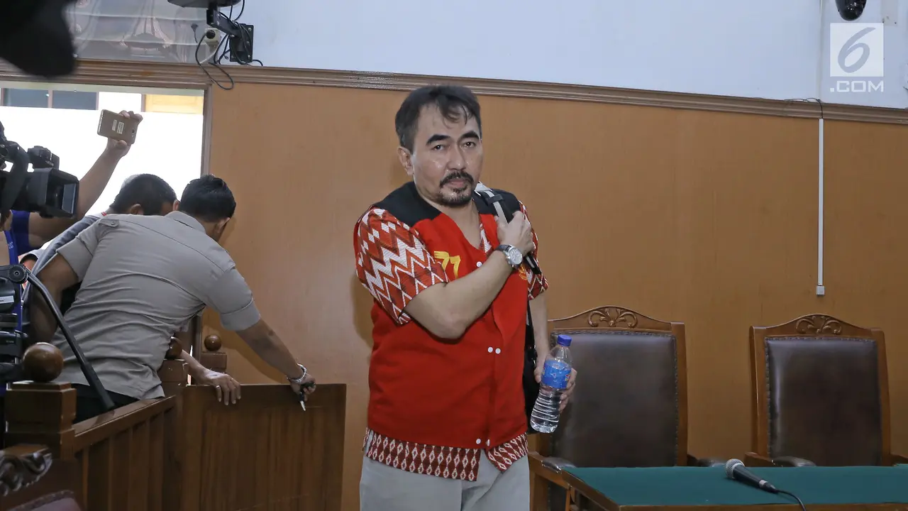 Gatot Brajamusti
