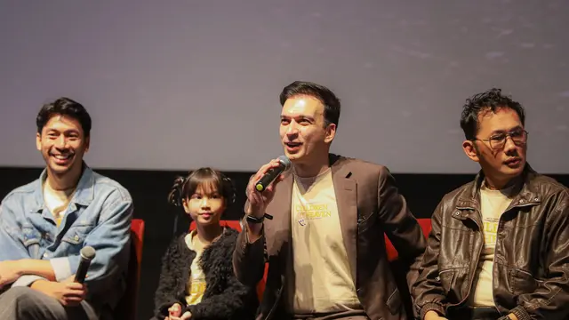 Manoj Punjabi dan Hanung Bramantyo. (Foto: Dok. MD PIctures)